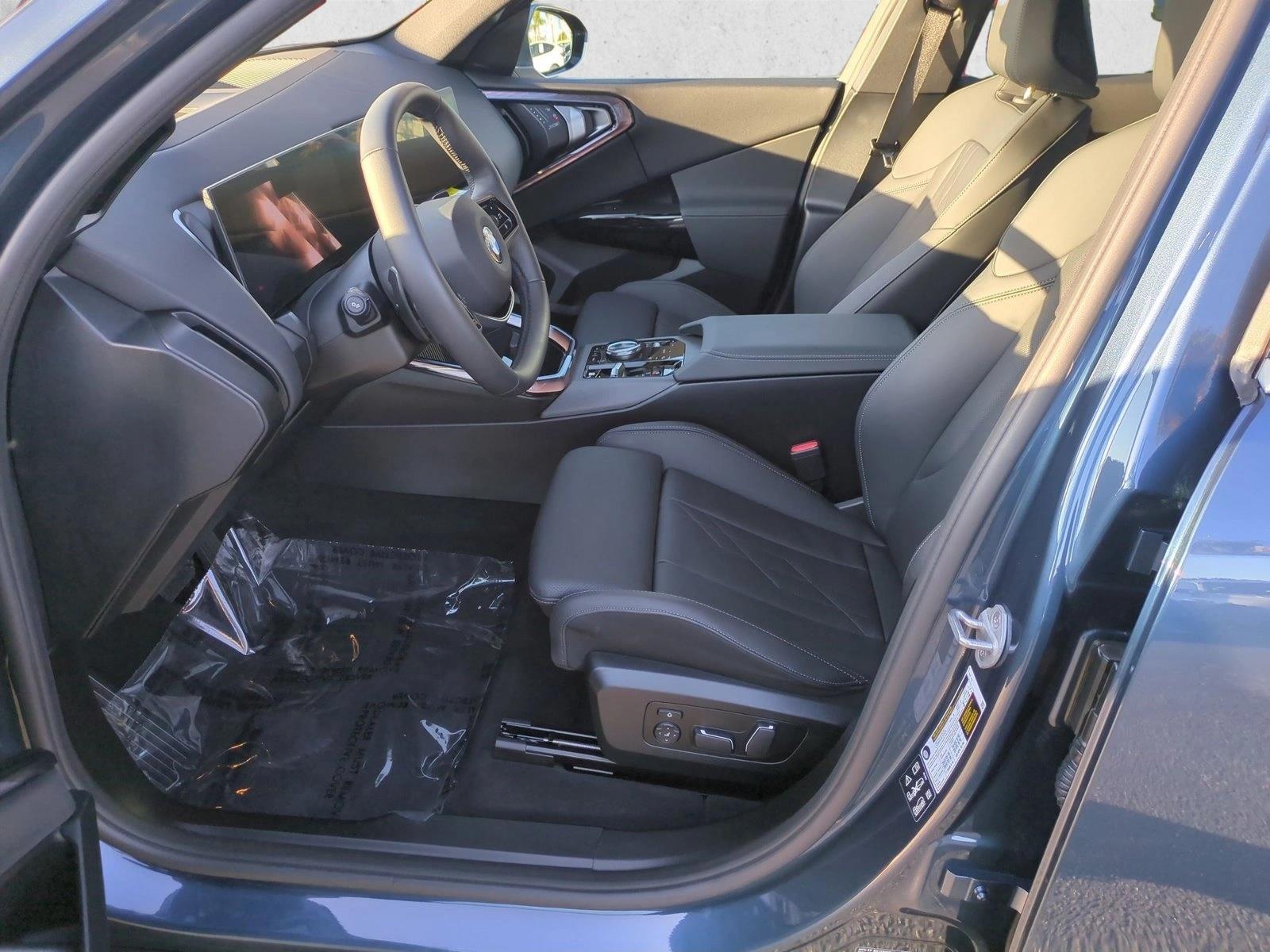 2026 BMW X3 30 - Photo 15