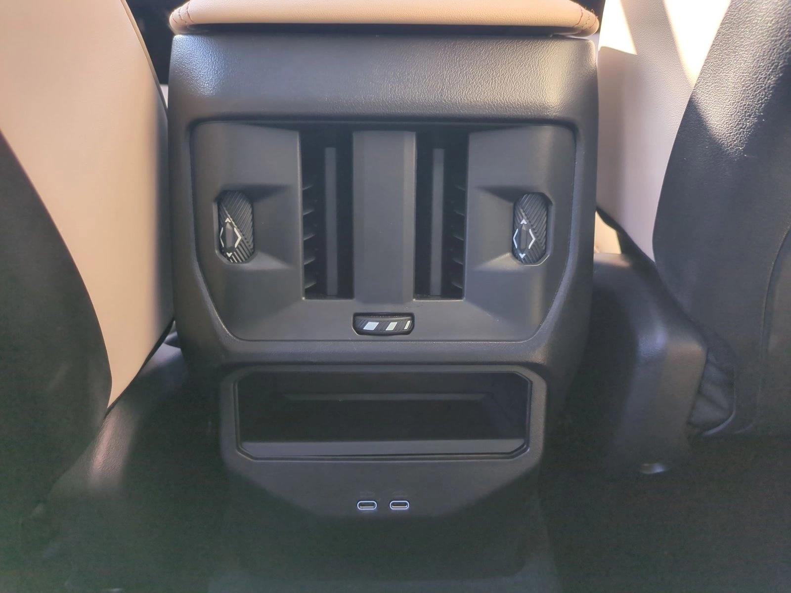 2025 BMW X3 30 - Photo 17