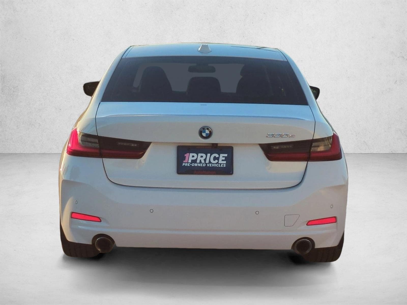 2023 BMW 330e photo 6