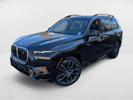 2025 BMW X7 M60i SUV