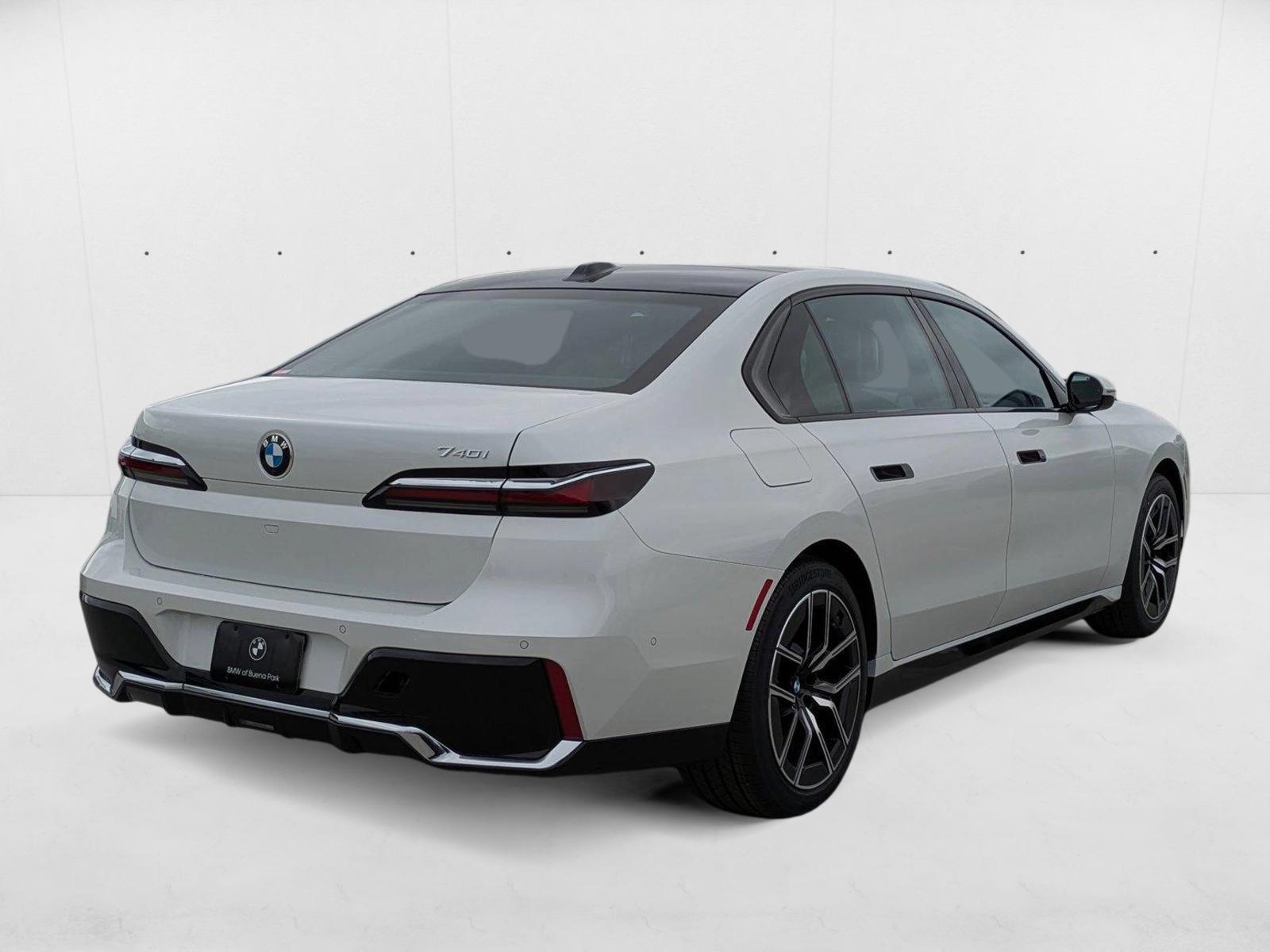 2025 Bmw 740i photo 2