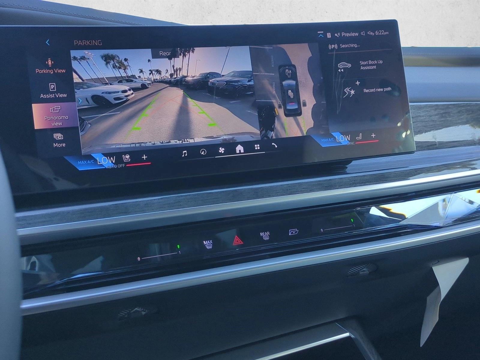 2025 BMW 7 Series 760i - Photo 13