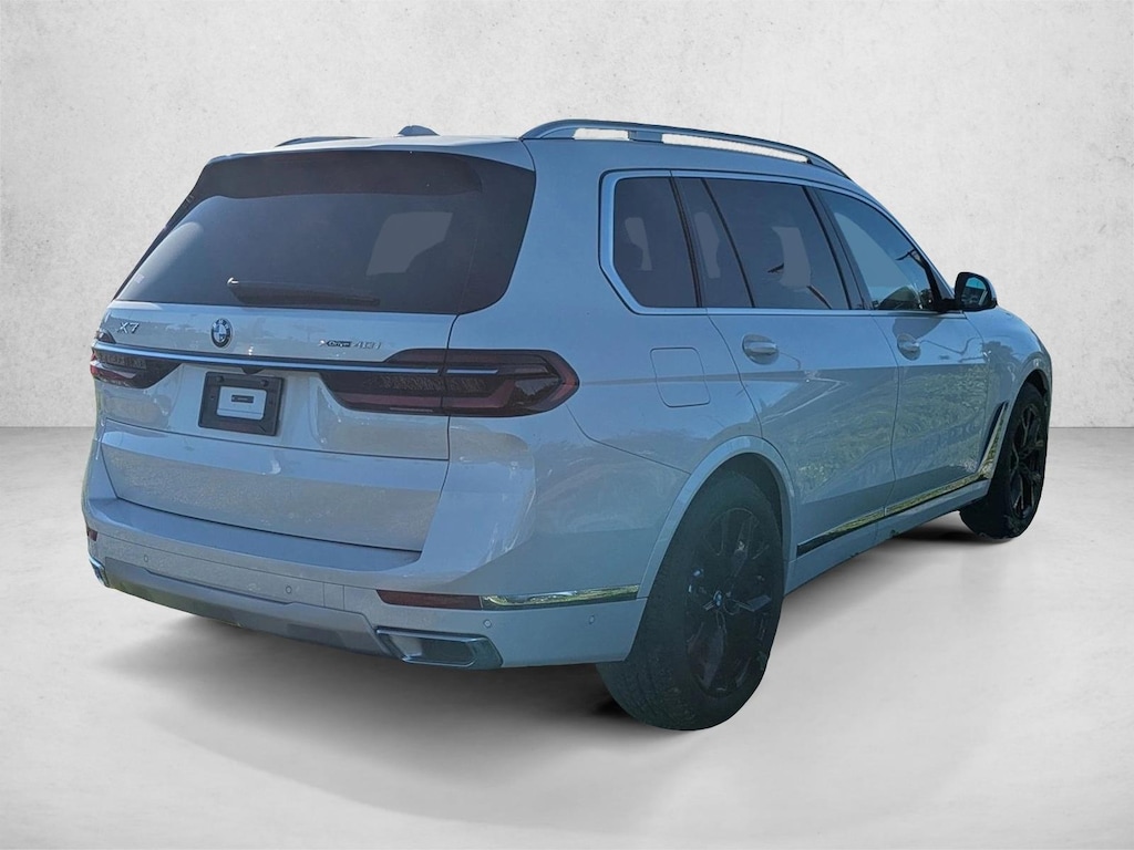 New 2026 BMW X7 xDrive40i SUV