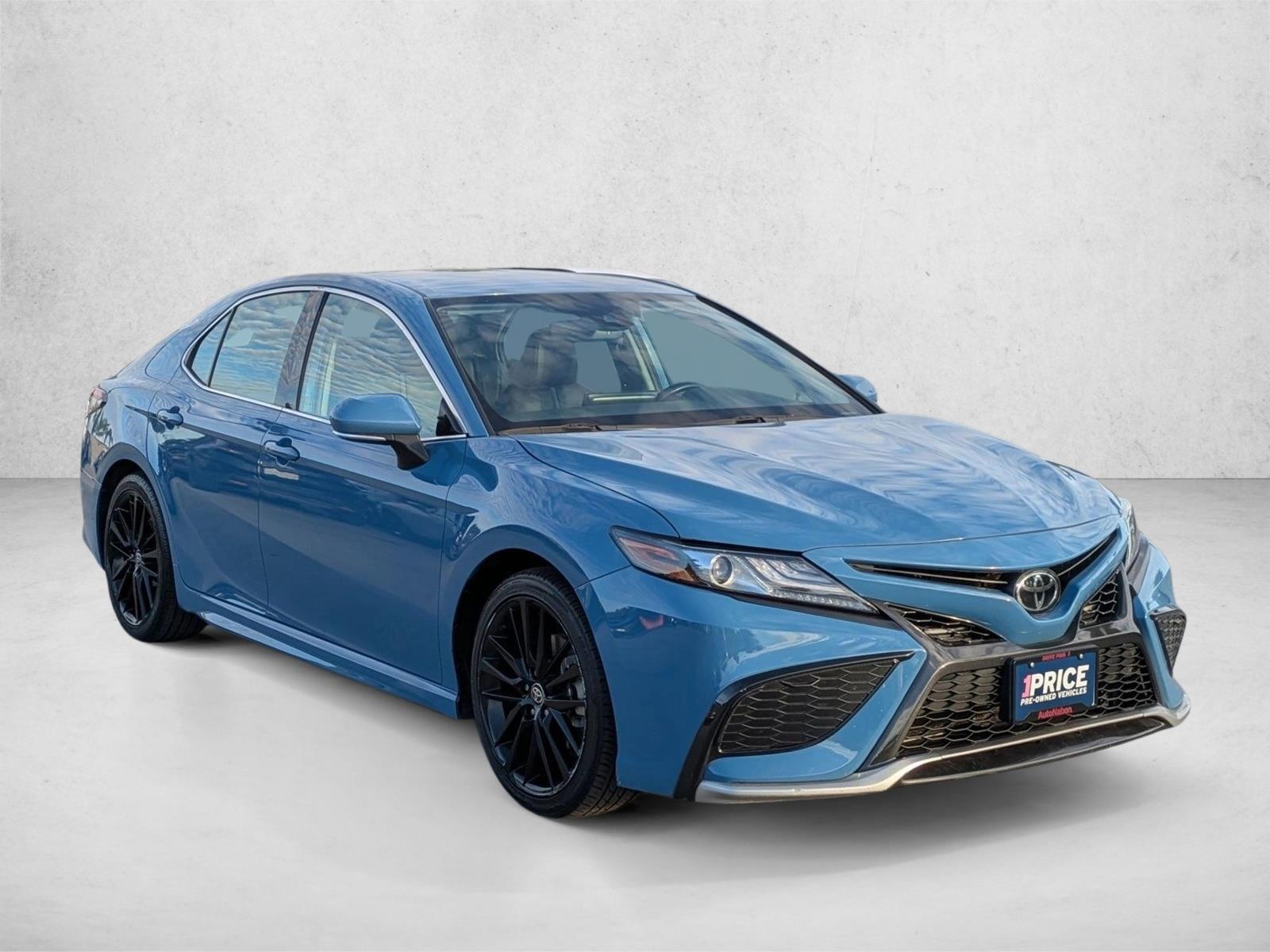 2023 Toyota Camry XSE photo 3