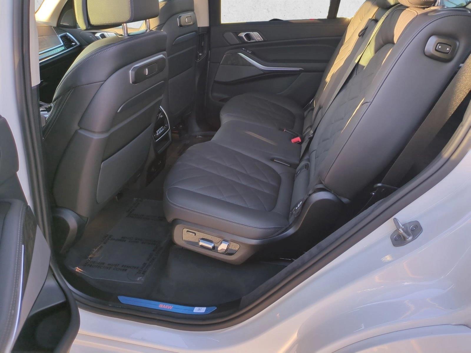 2026 BMW X7 40i - Photo 21