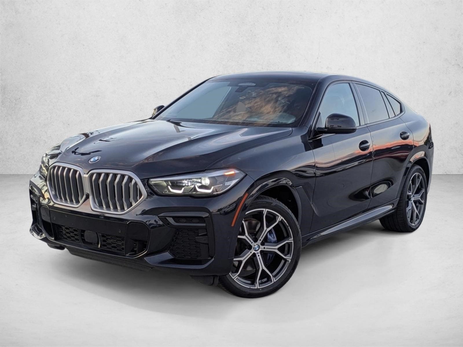2023 BMW X6 40i's photo