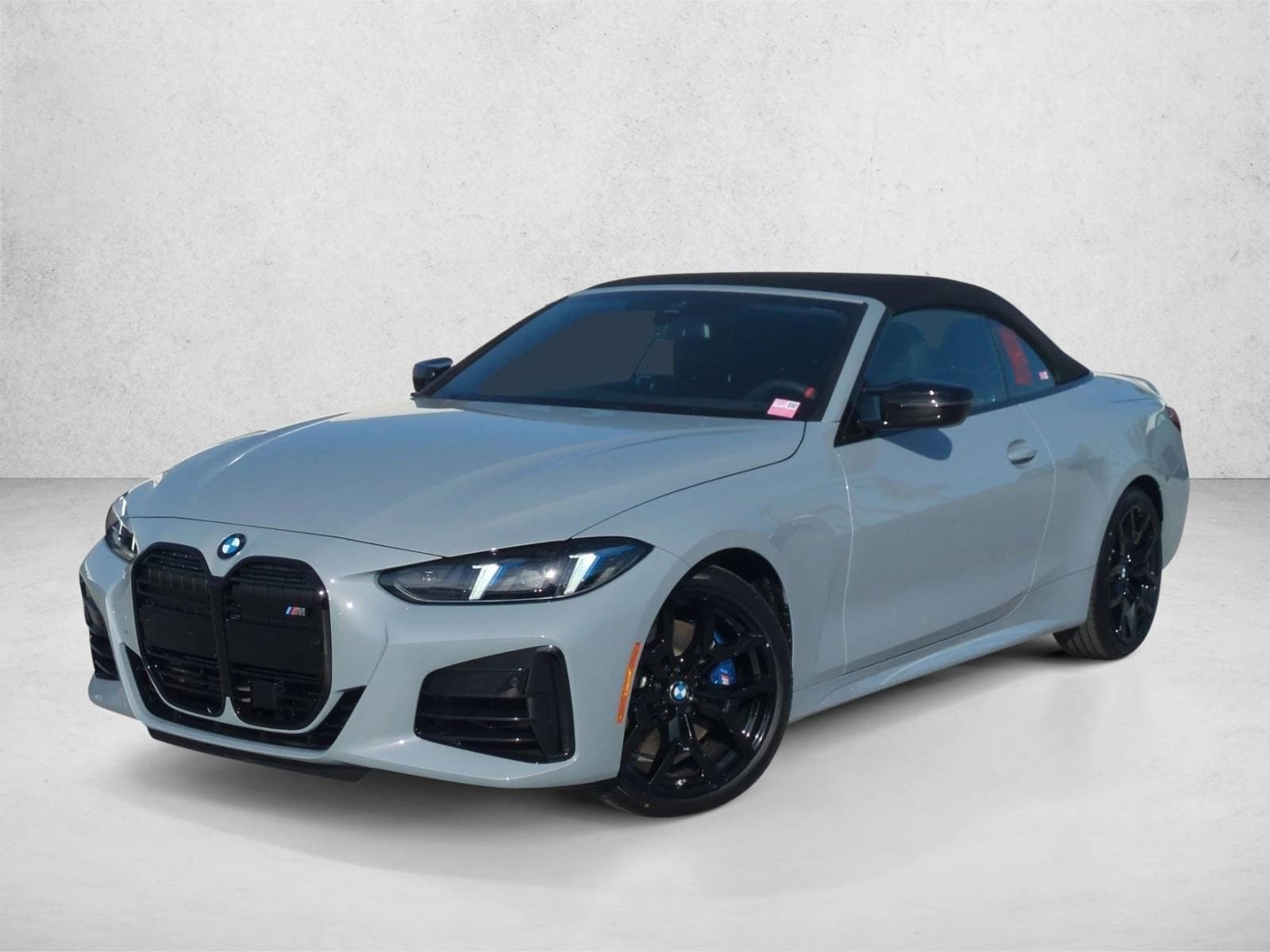 2026 BMW 4 Series M440i Convertible's photo