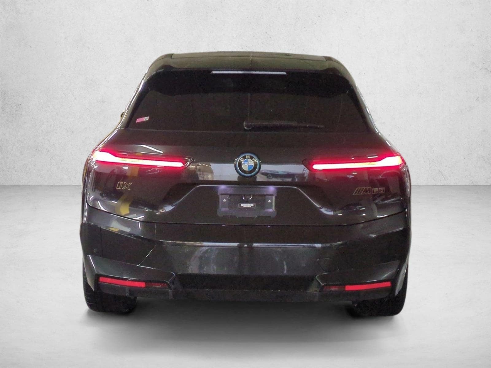 2023 BMW iX M60 photo 6