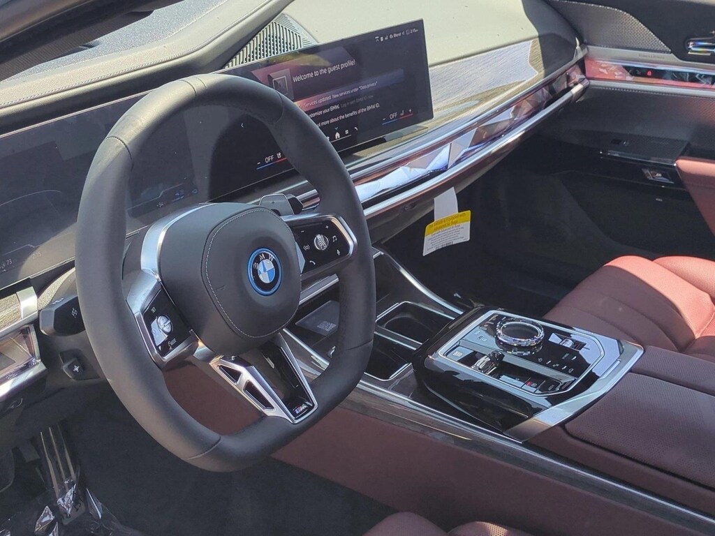New 2026 BMW 750e xDrive Sedan