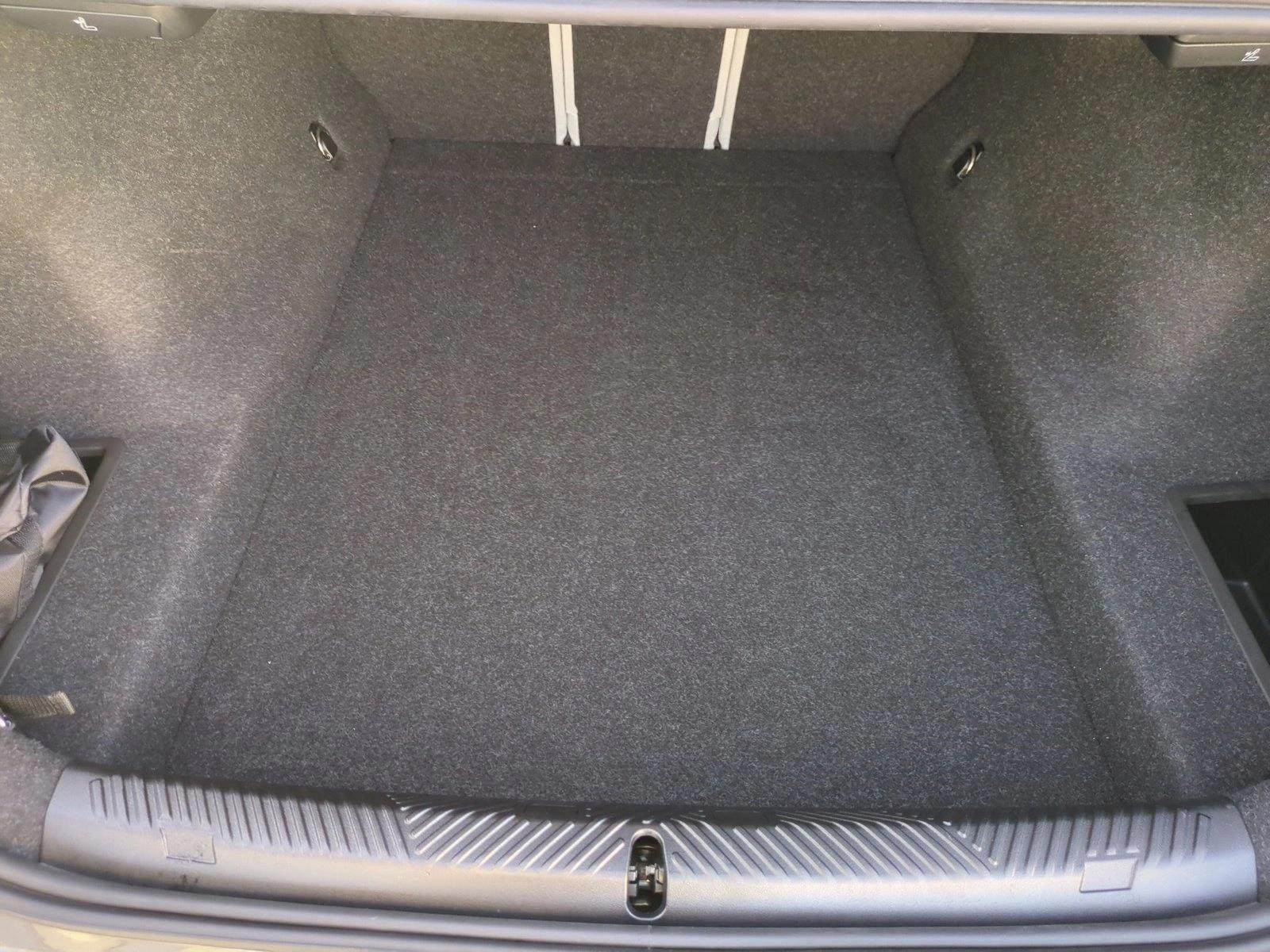 2026 BMW 540i xDrive photo 5