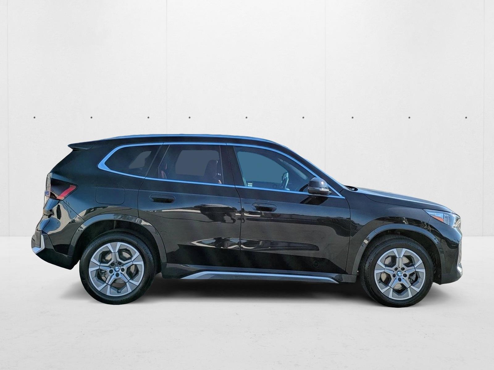 2025 Bmw X1 XDrive28i photo 3