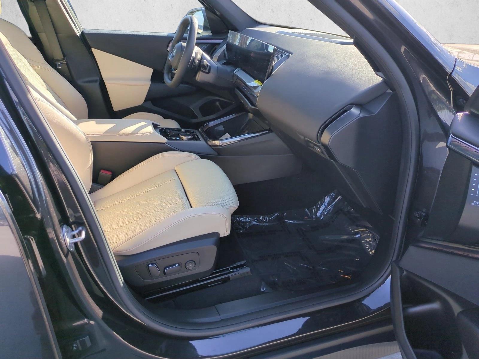 2025 BMW X3 30 - Photo 21