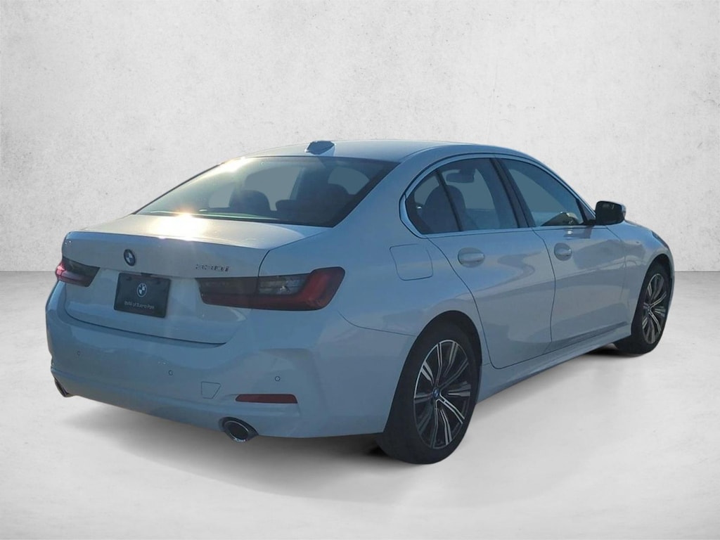 New 2026 BMW 330i Sedan