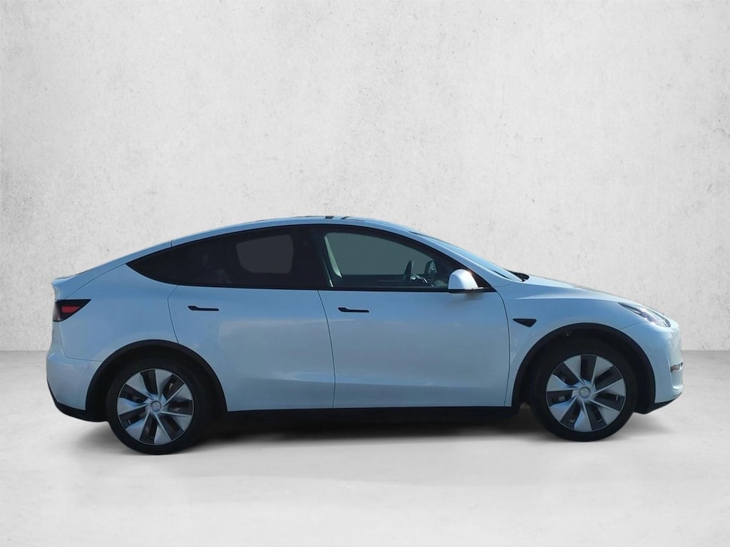 Used 2023 Tesla Model Y Long Range SUV