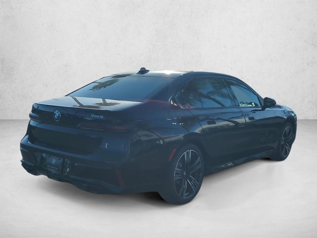New 2025 BMW 760i xDrive Sedan