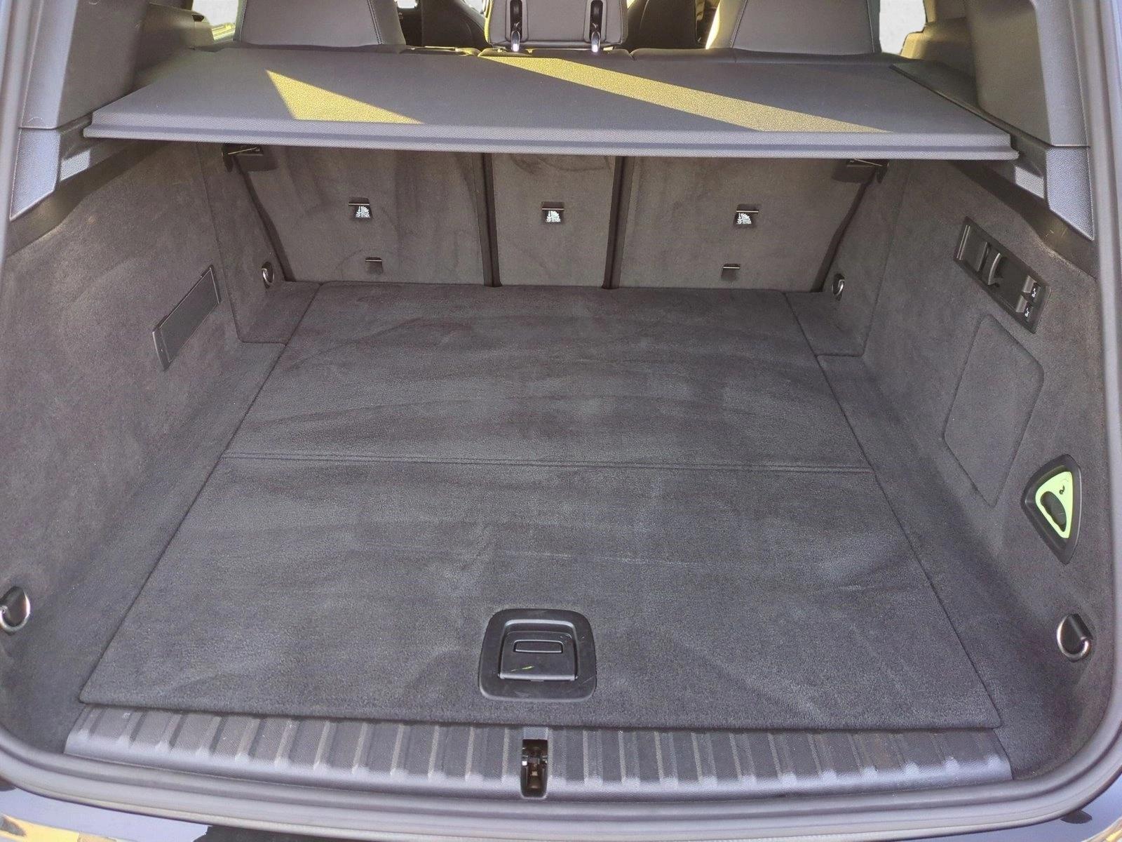 2024 BMW iX xDrive50 photo 5