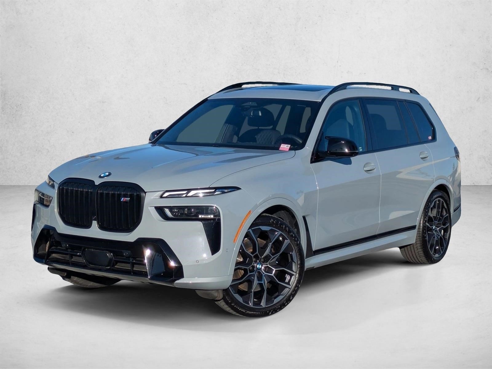 2024 BMW X7 M60i's photo