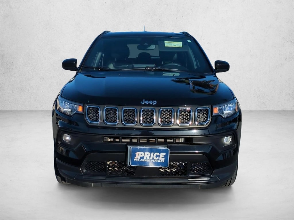 Used 2023 Jeep Compass Latitude SUV