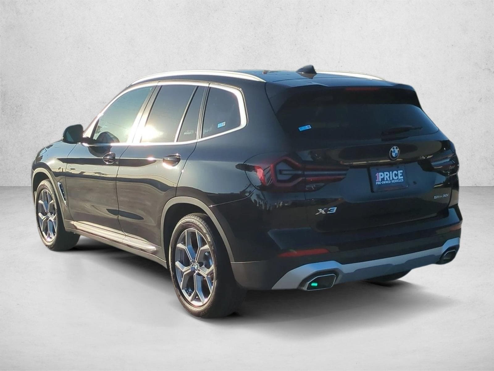 2023 BMW X3 sDrive30i photo 3