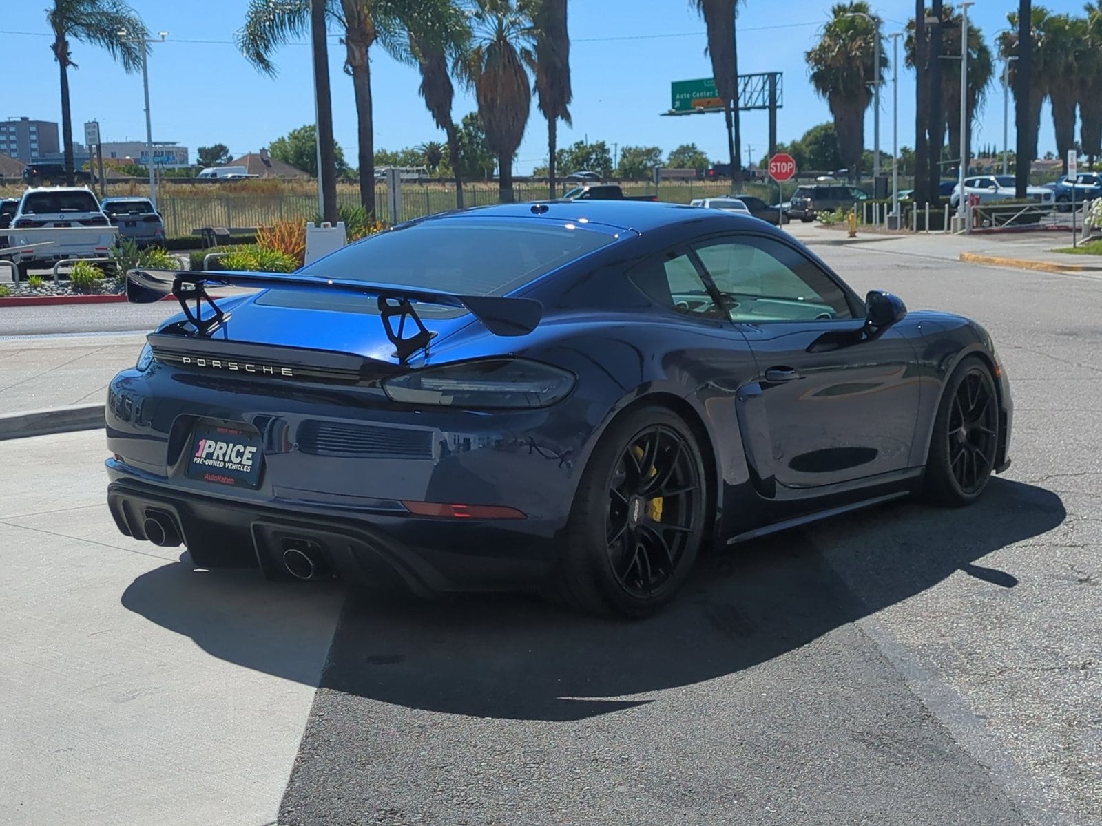 2020 Porsche 718 Cayman GT4 photo 2