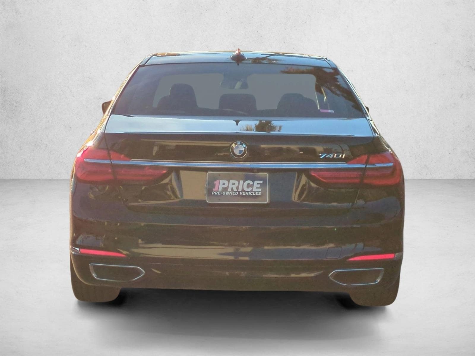 2017 BMW 740i photo 6