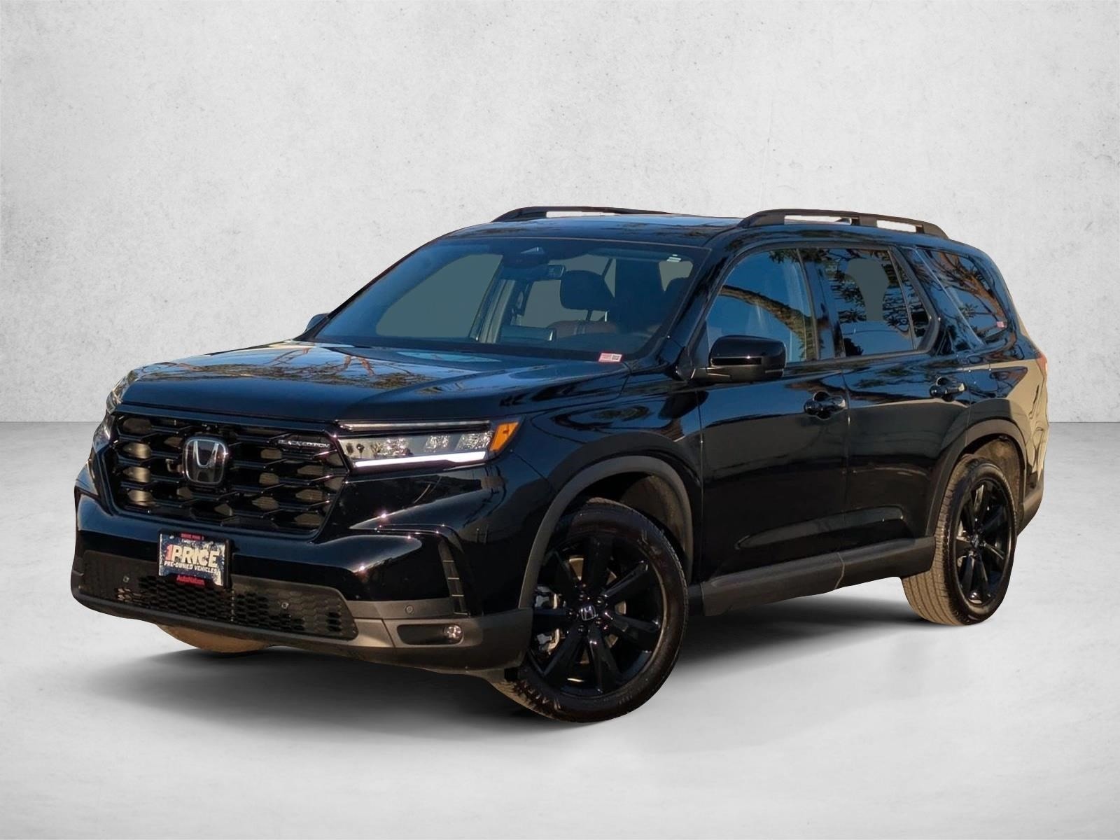 2025 Honda Pilot Black Edition's photo
