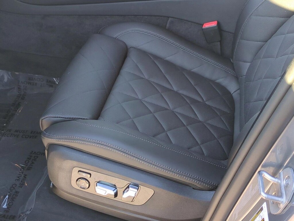 New 2026 BMW X5 xDrive40i SUV