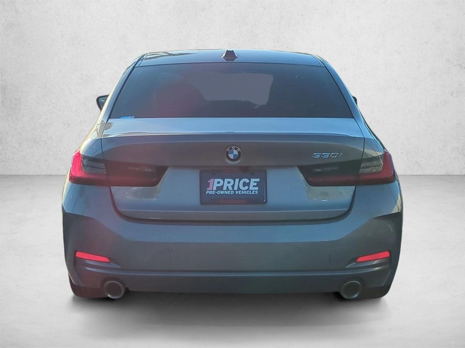 2023 BMW 330i photo 6