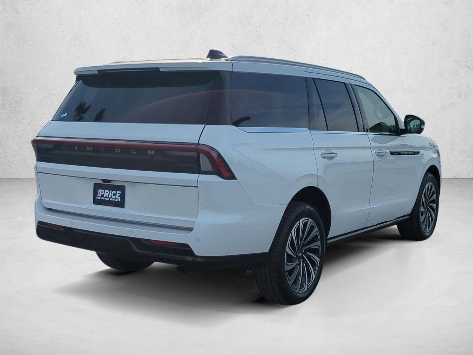 2025 Lincoln Navigator Black Label photo 4