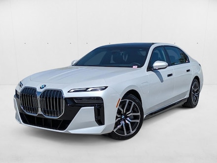2025 BMW 750e xDrive Sedan