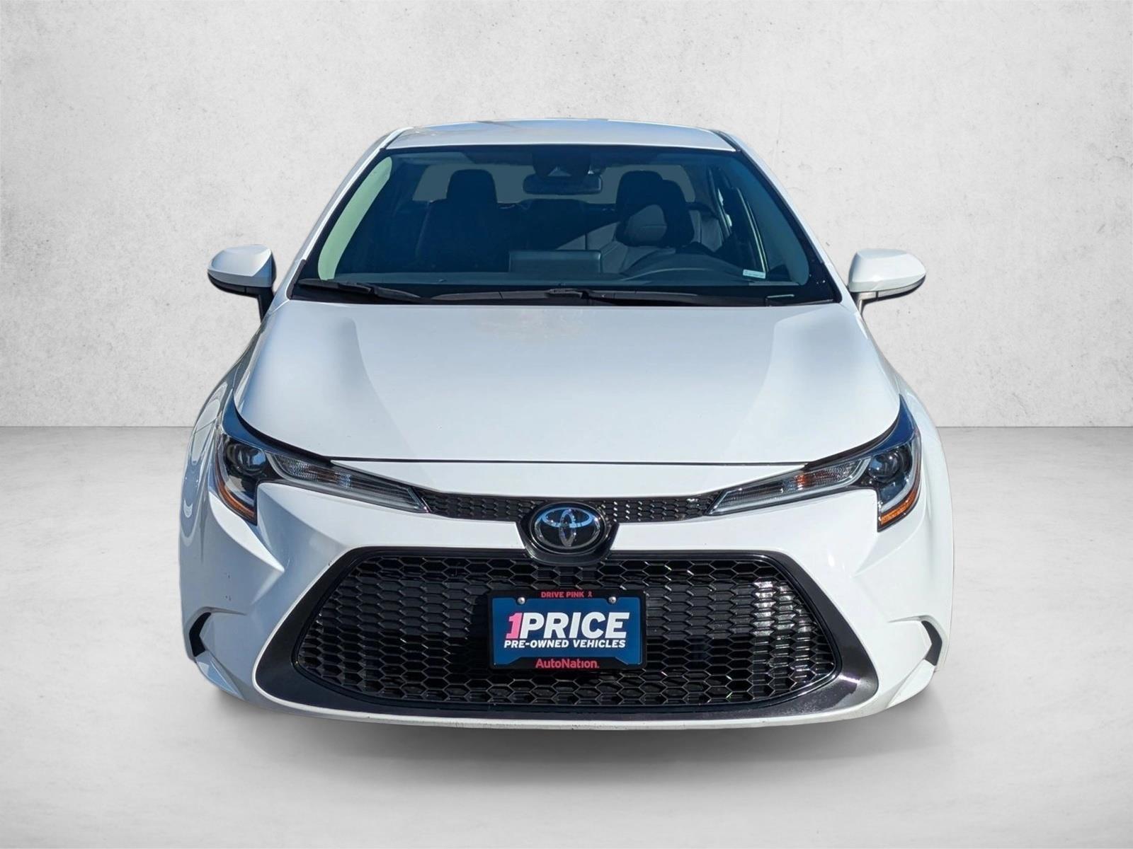 2022 Toyota Corolla LE photo 2
