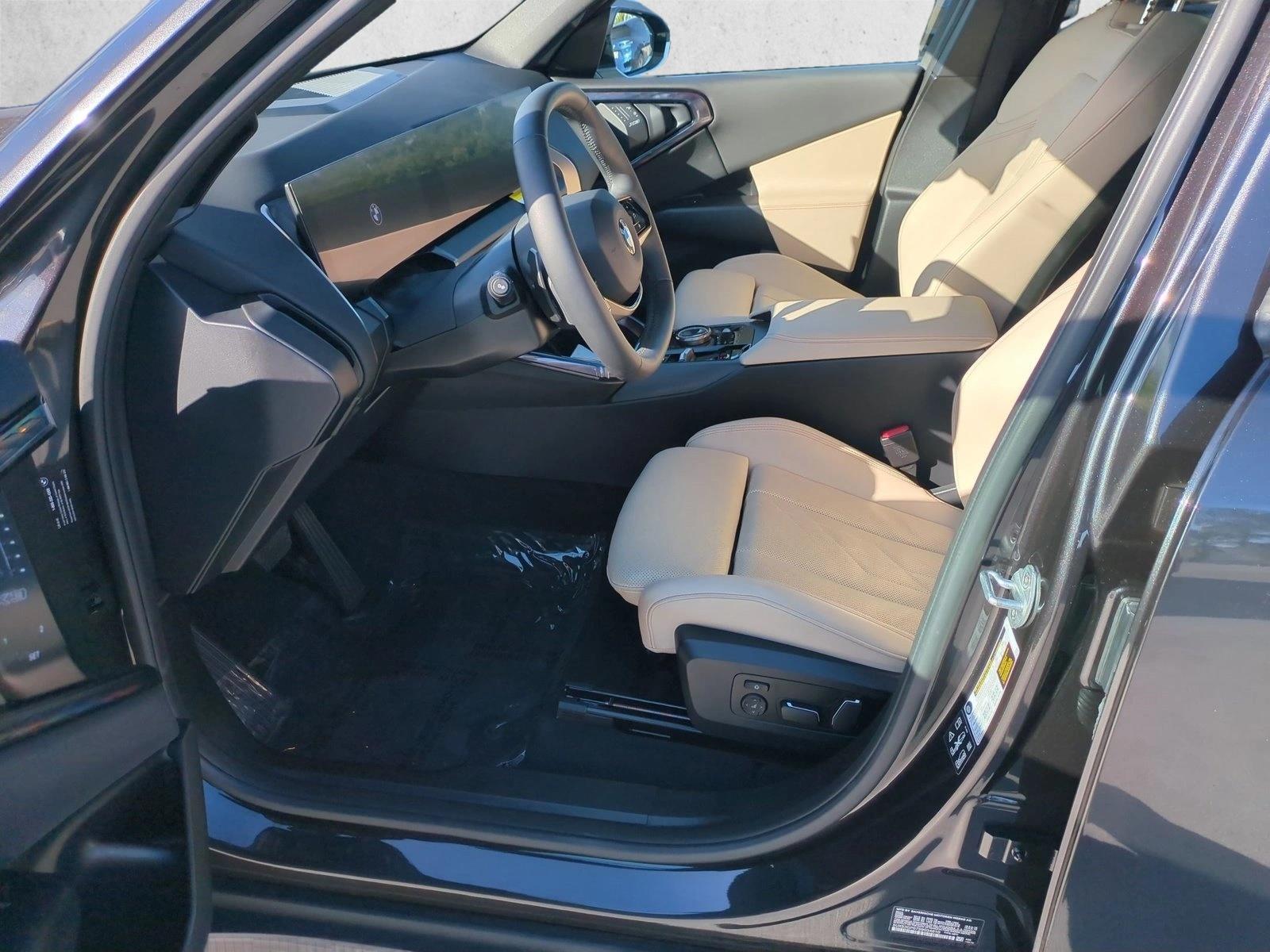 2025 BMW X3 30 - Photo 16