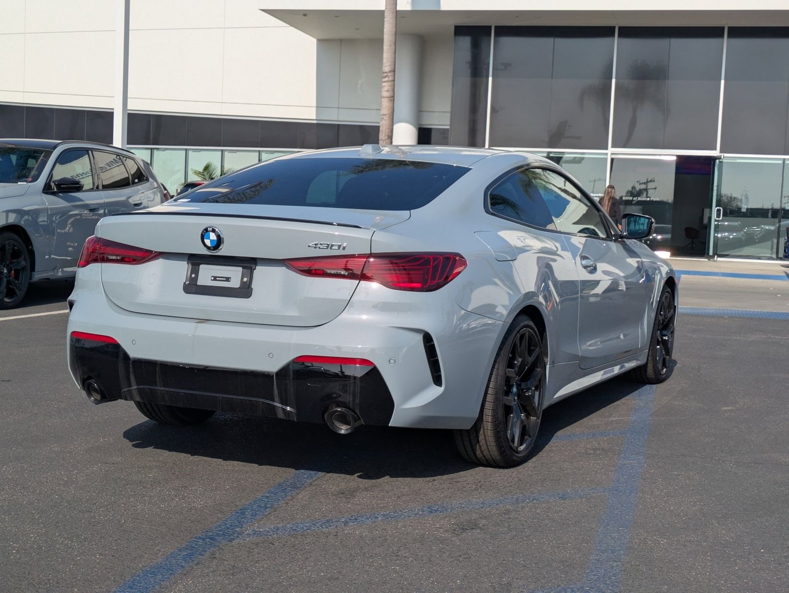 2026 BMW 430i photo 2
