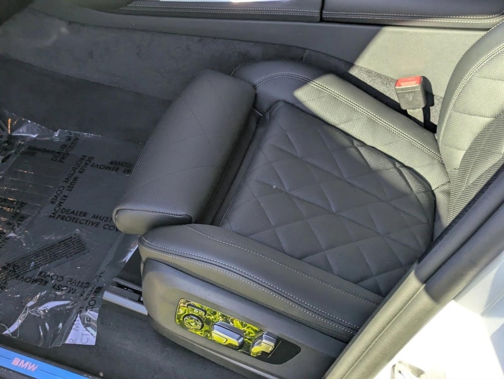 New 2026 BMW X7 xDrive40i SUV