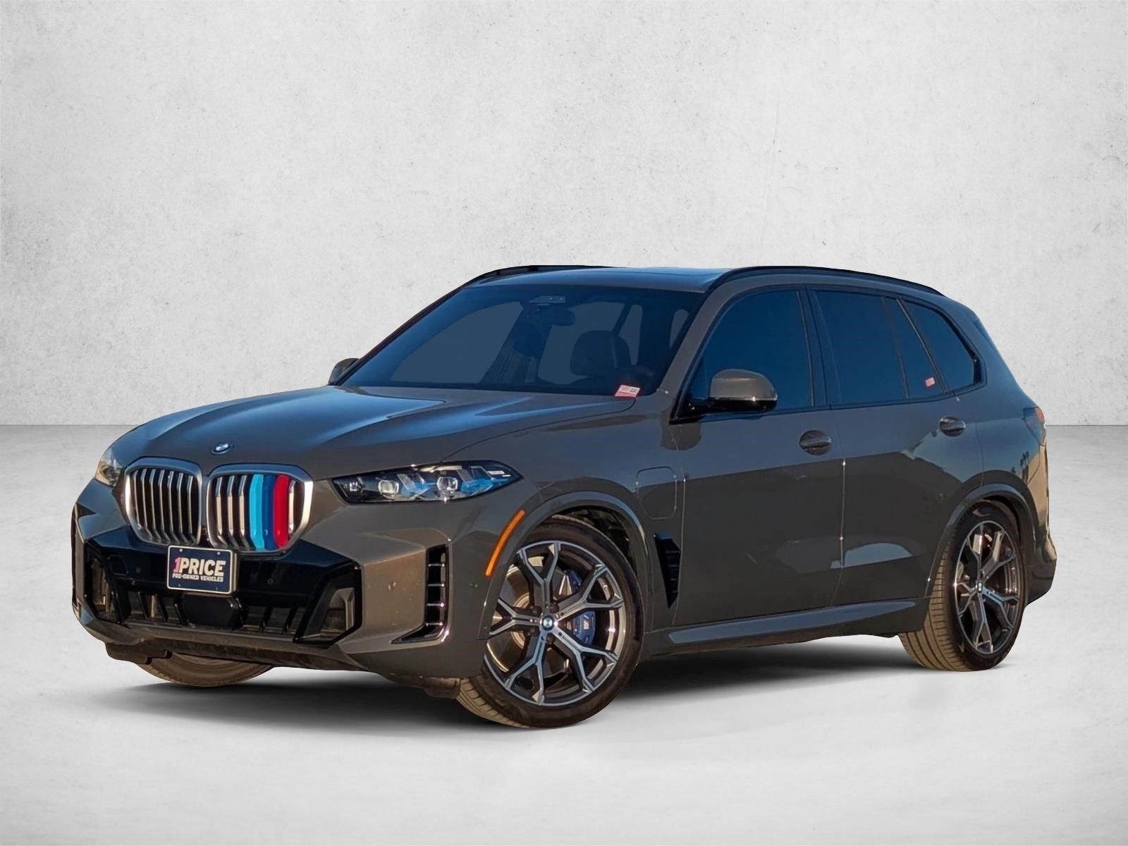 2026 BMW X5 50e's photo