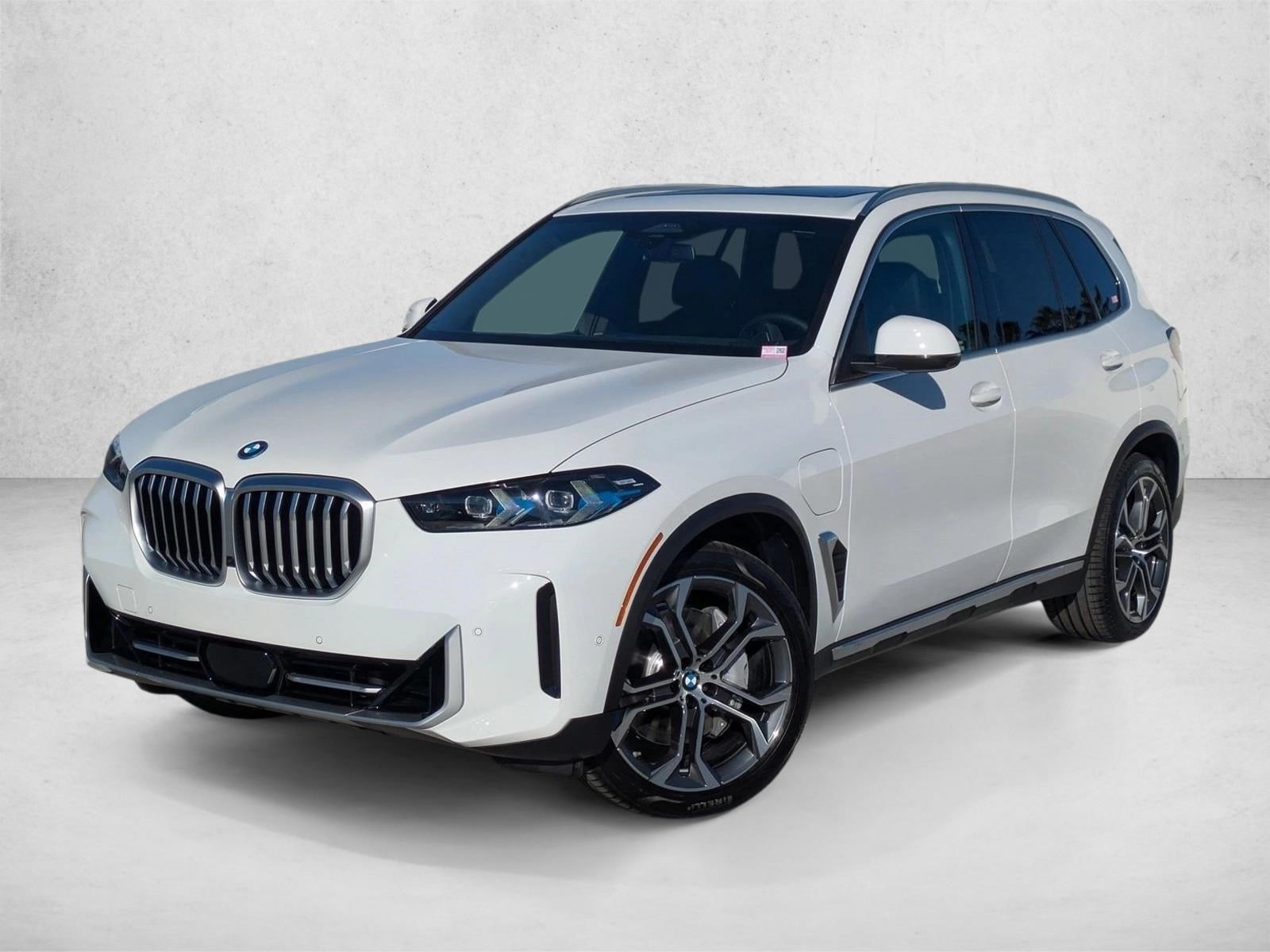 2026 BMW X5 50e's photo