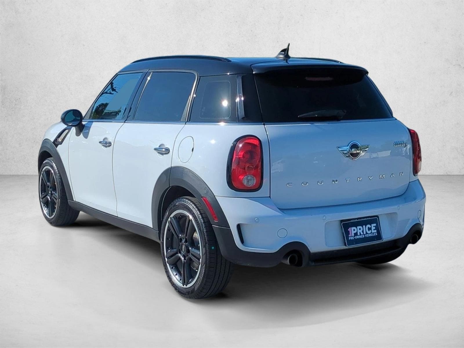 2016 MINI Countryman Cooper S photo 3