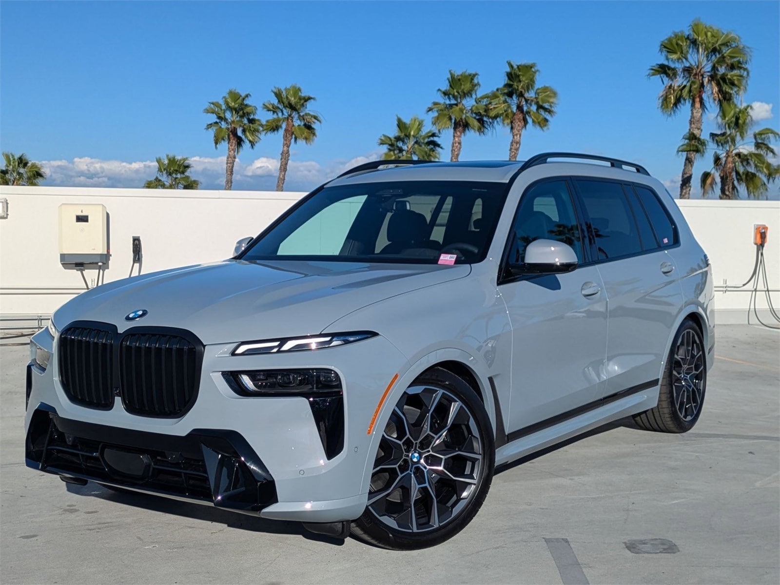 2026 BMW X7 40i's photo