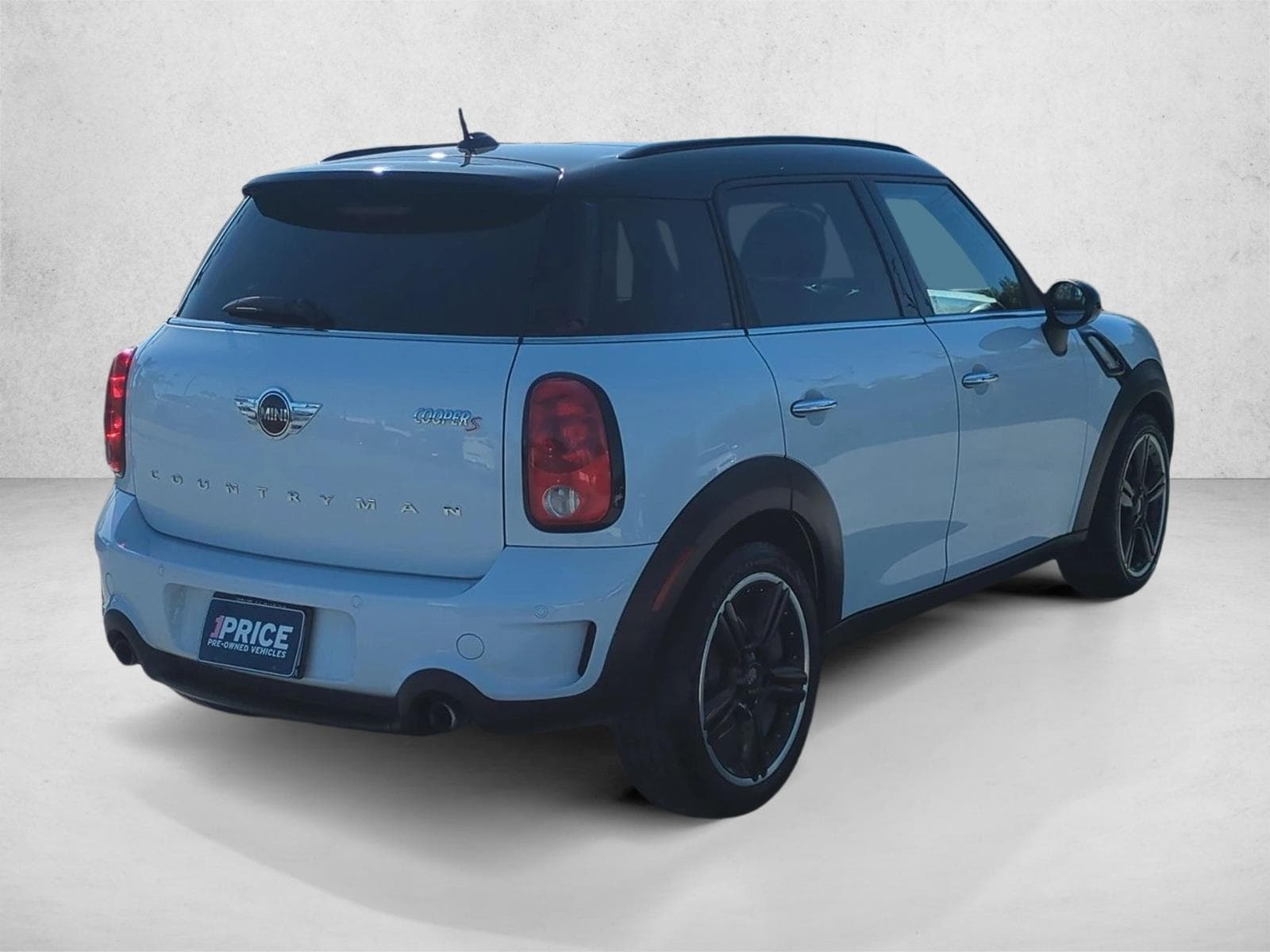 2016 MINI Countryman Cooper S photo 4