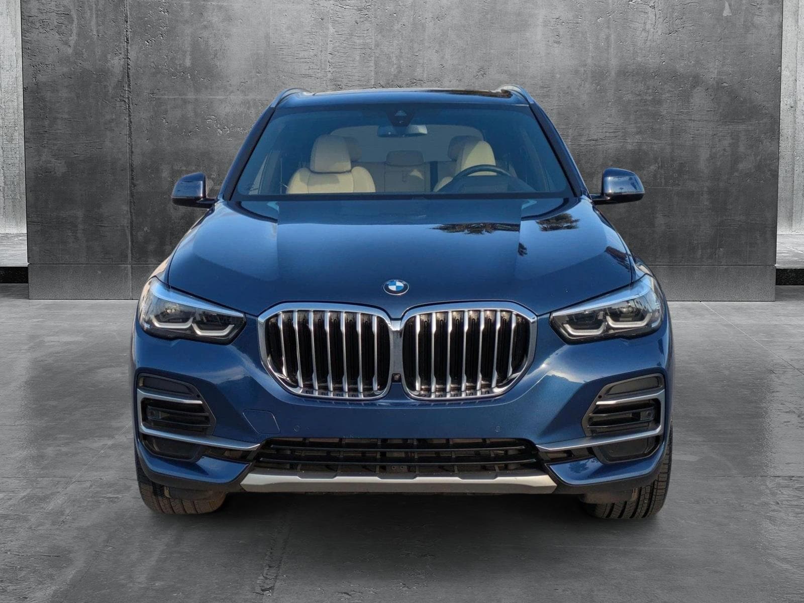 Used 2022 BMW X5 40i with VIN 5UXCR6C00N9M48483 for sale in Buena Park, CA