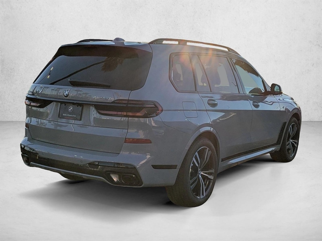 New 2026 BMW X7 xDrive40i SUV