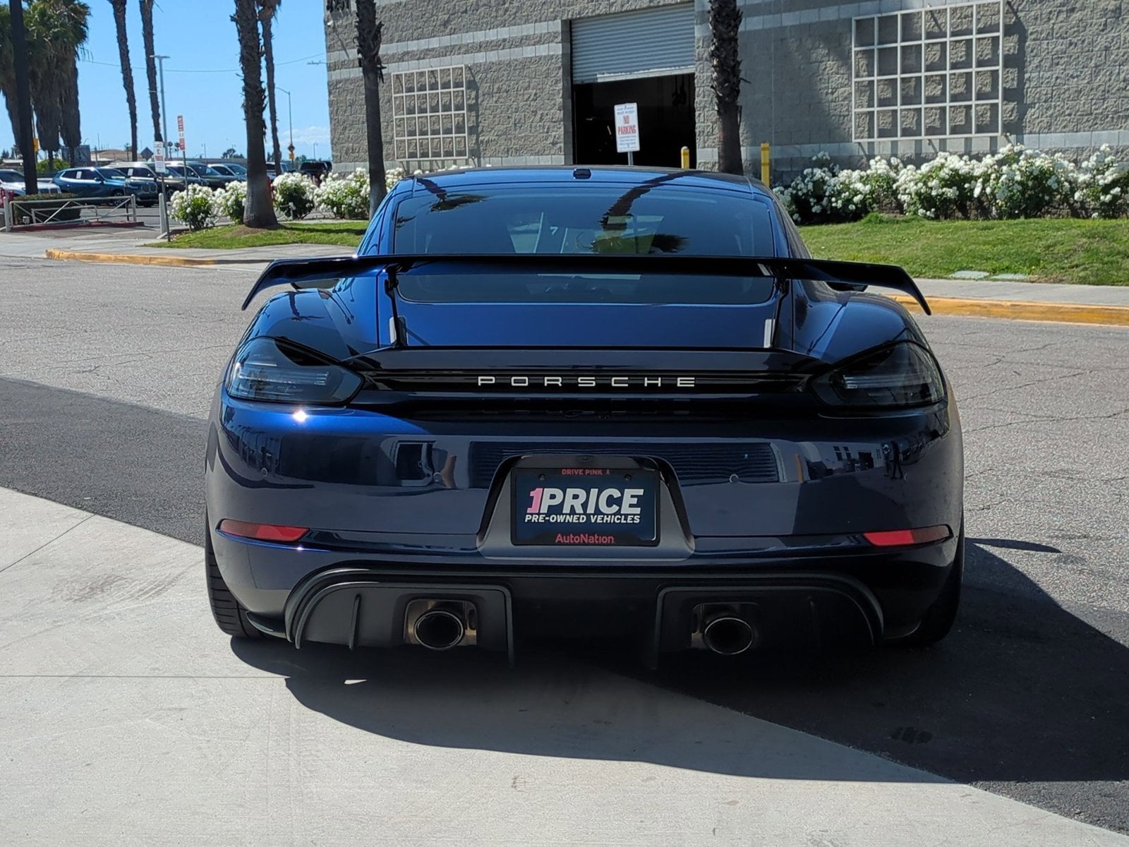 2020 Porsche 718 Cayman GT4 photo 3