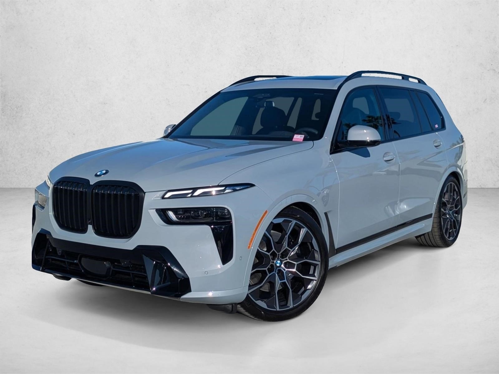 2026 BMW X7 40i's photo