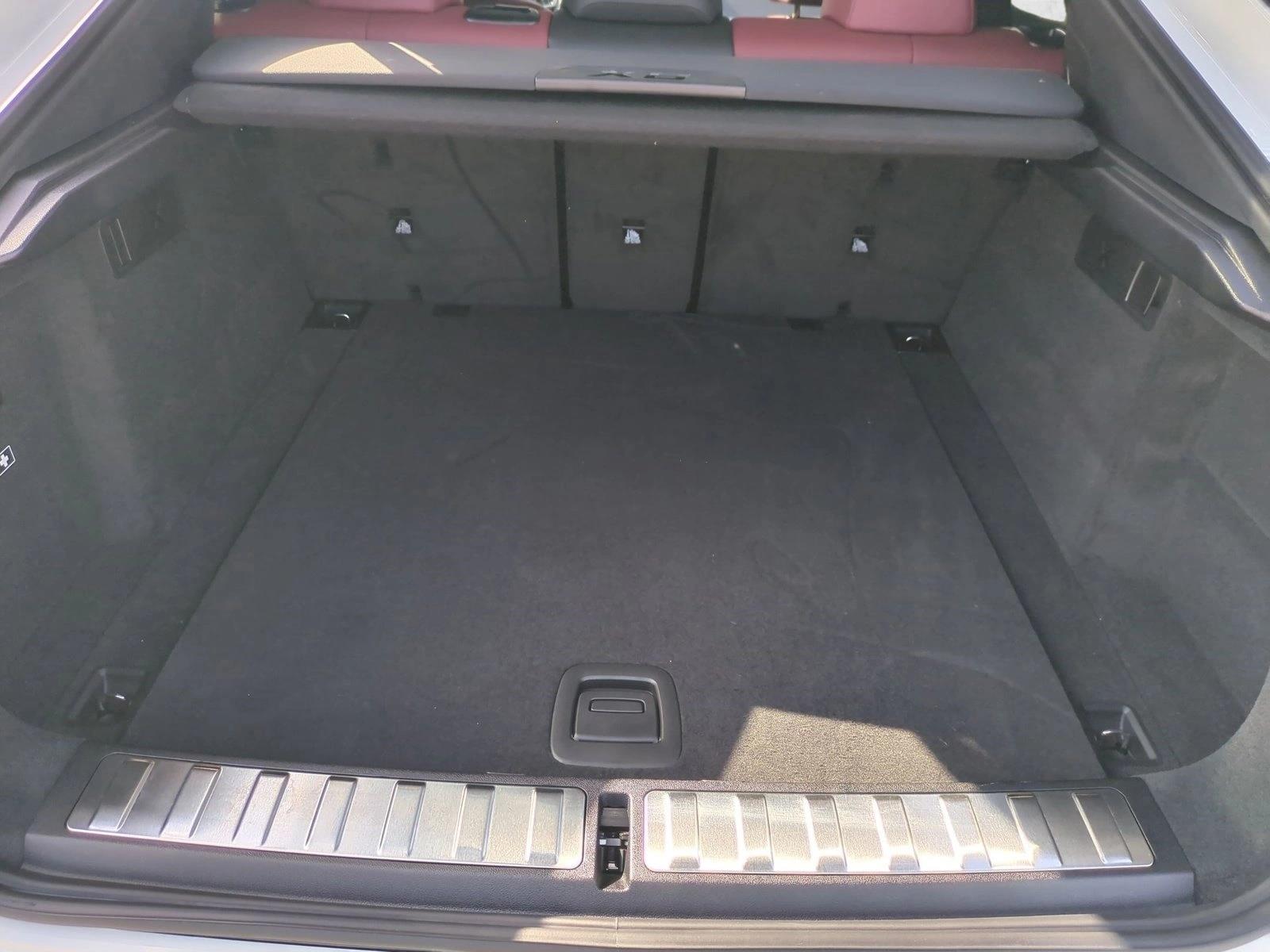 2026 BMW X6 M60i photo 5