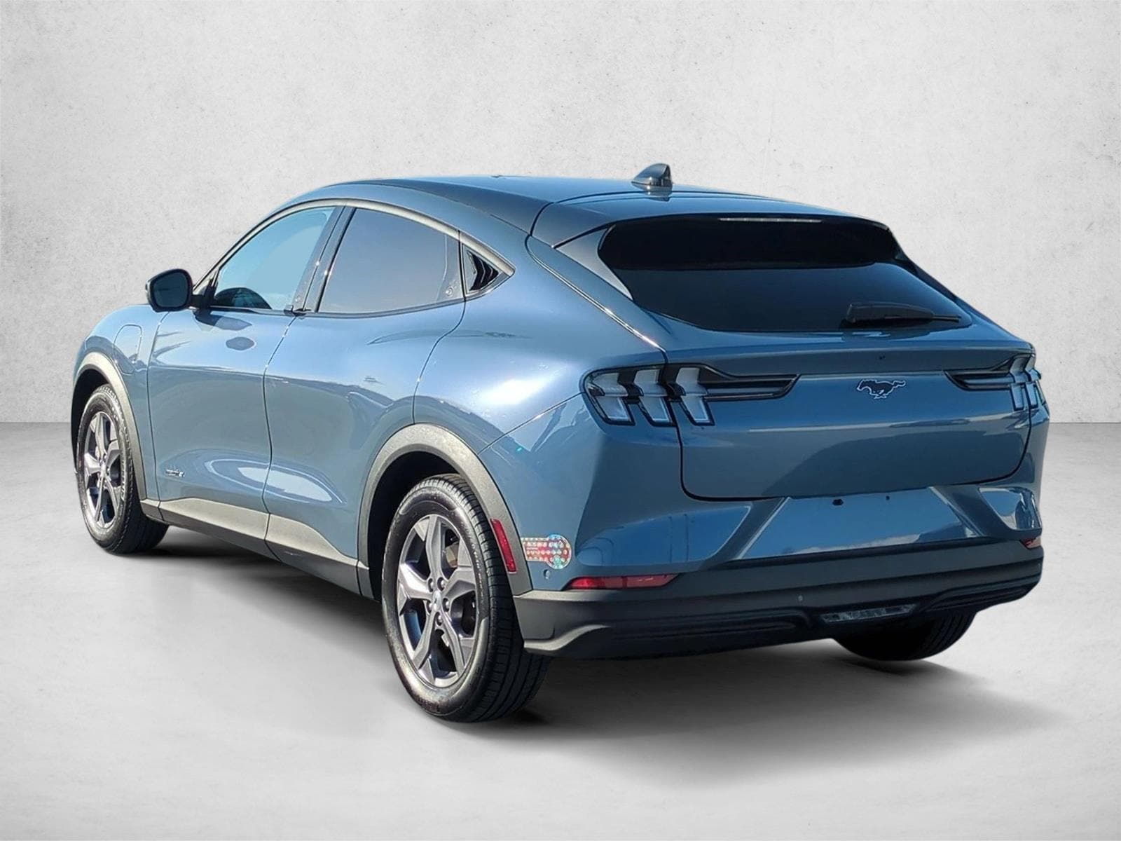 2023 Ford Mustang Mach-E Select photo 3