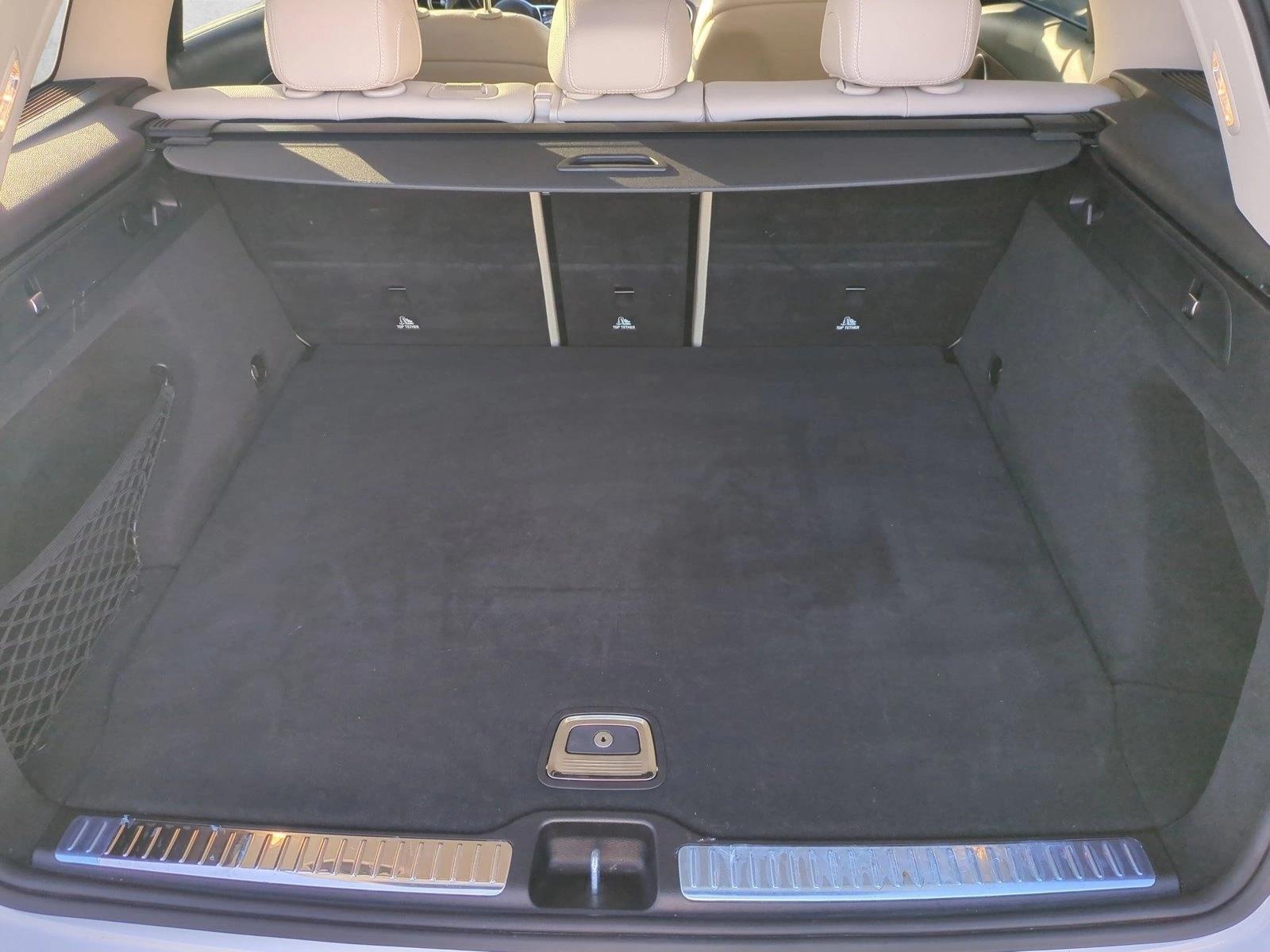 2021 Mercedes-Benz GLC 300 photo 5