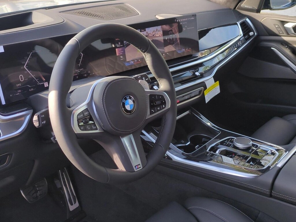 New 2026 BMW X7 xDrive40i SUV