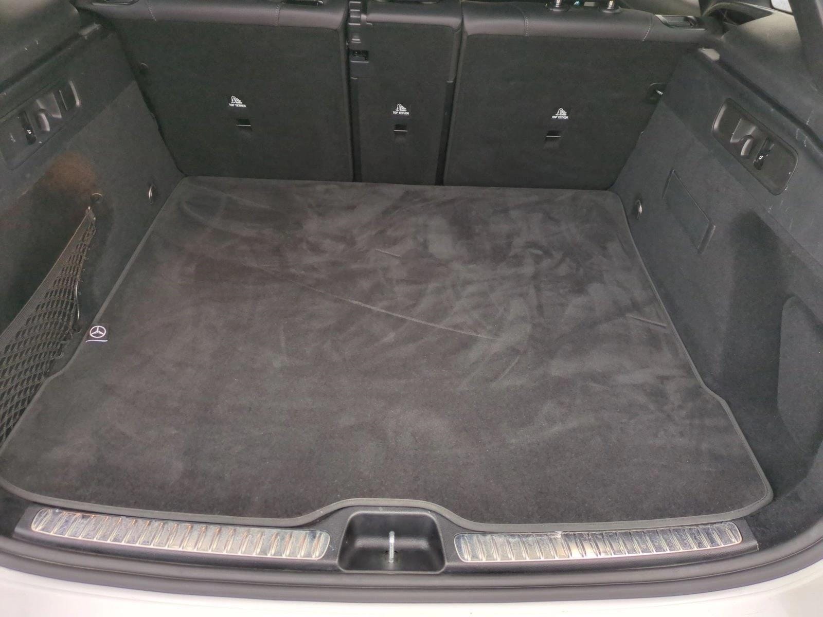 2024 Mercedes-Benz GLC 300 photo 5