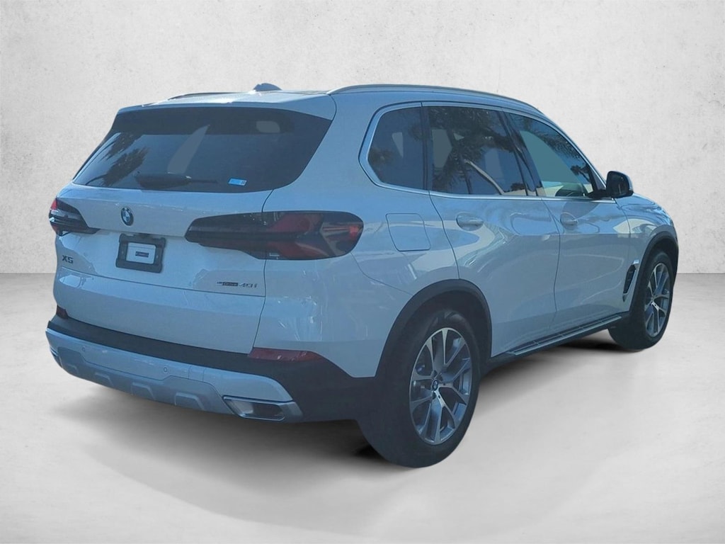 New 2026 BMW X5 sDrive40i SUV