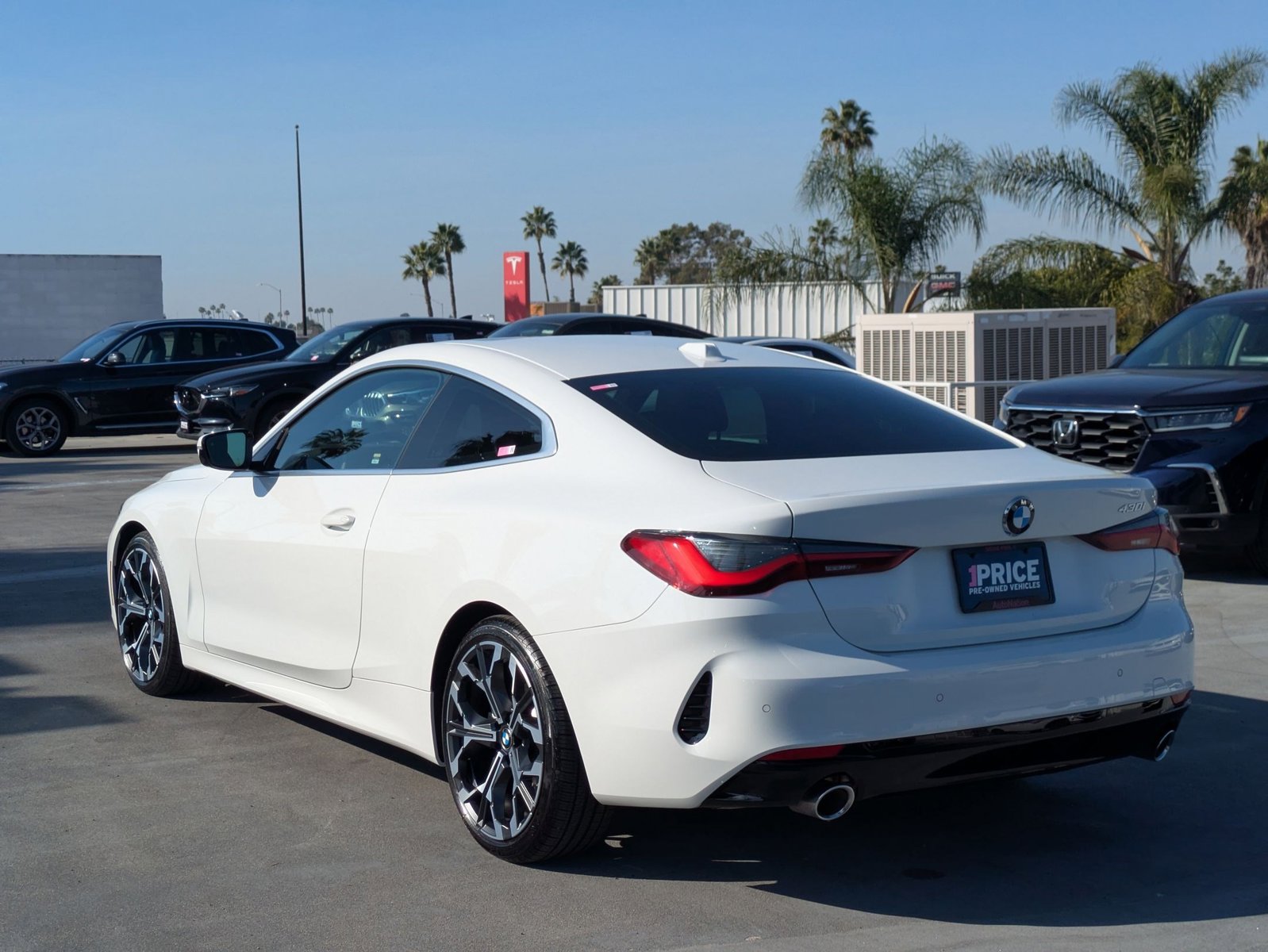 2025 BMW 430i photo 3